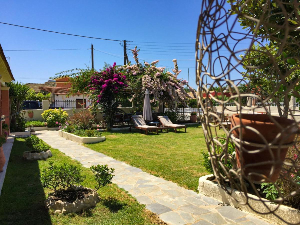Nikodimos Garden * Agios Georgios (Corfu)