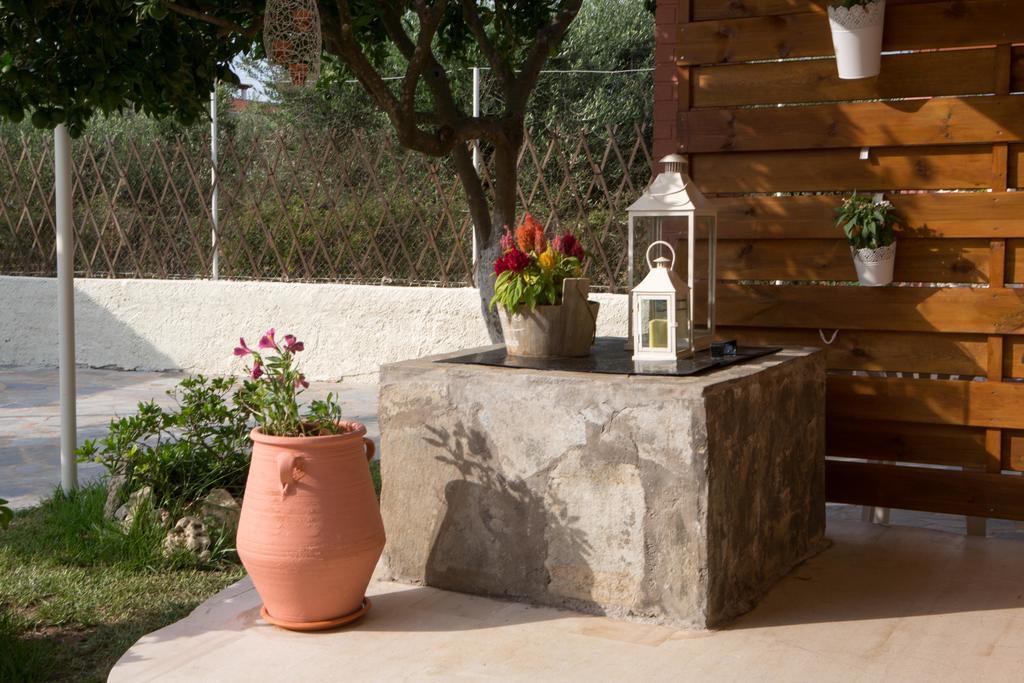 Nikodimos Garden * Agios Georgios (Corfu)